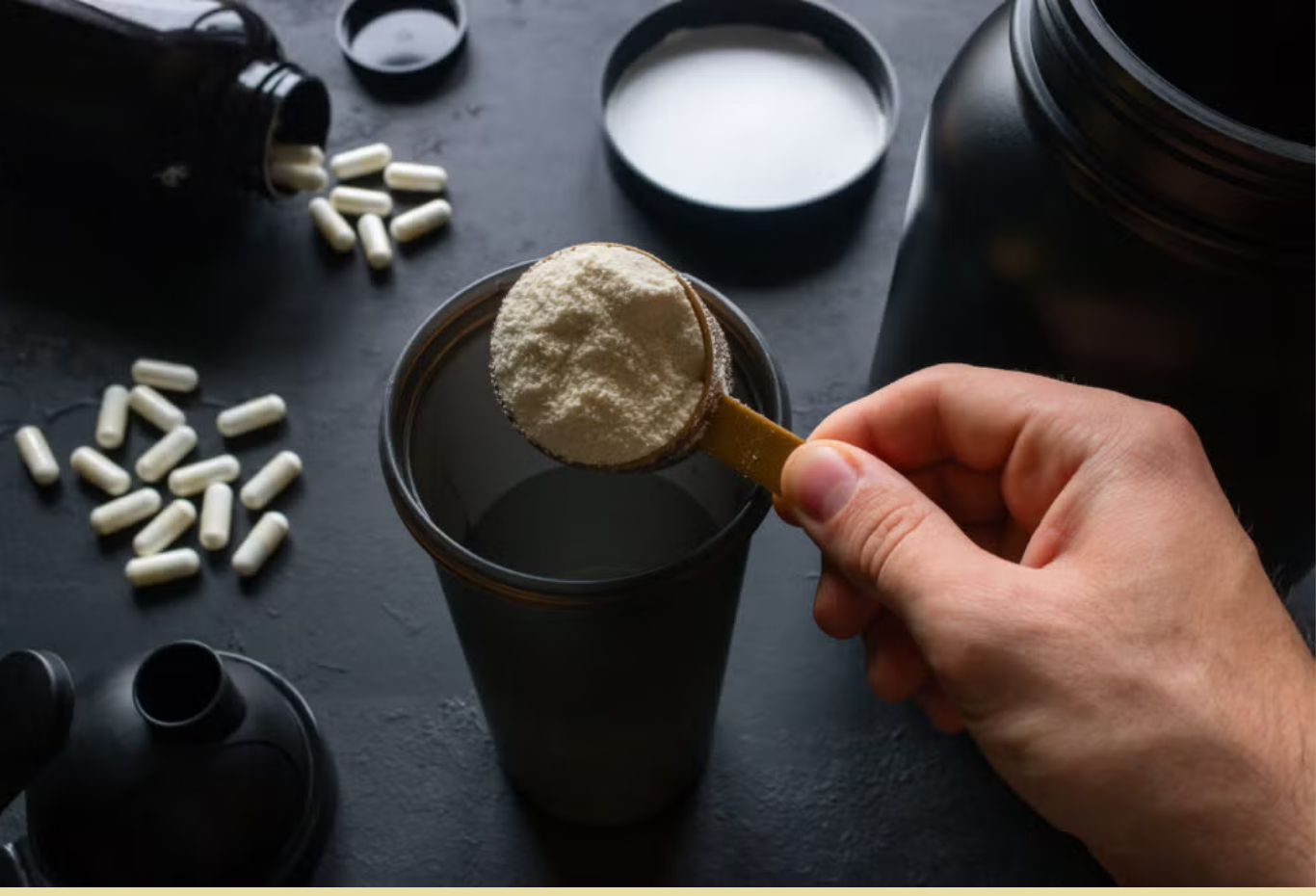 Protein Supplements: A Complete Guide to Types, Benefits, Uses, and Buying Tips